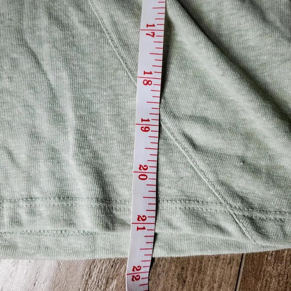 NWT a new day Green V-Neck Twist Front Blouse Top Size X-Small XS - Picture 9 of 12